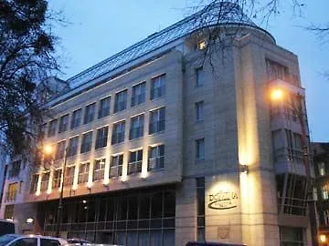 丹普雷斯提齐酒店 公寓式酒店 波兹南